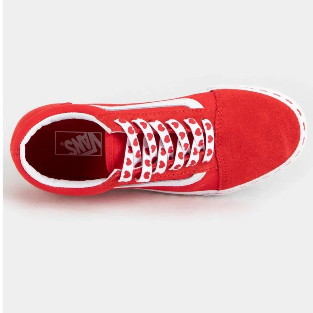 VANS Heart Foxing Old Skool Juniors Shoes Size 2.5 Red & White Leather/Canvas.